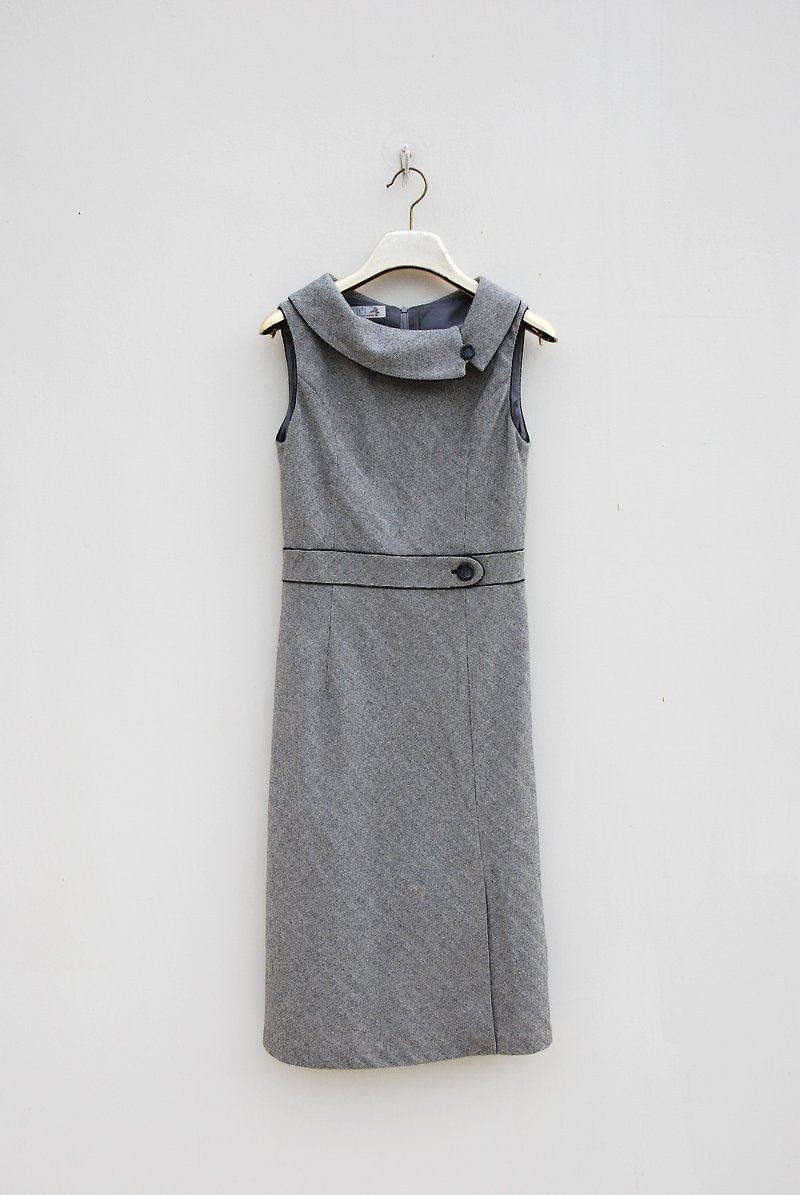 Vintage thick material sleeveless dress - ชุดเดรส - วัสดุอื่นๆ 