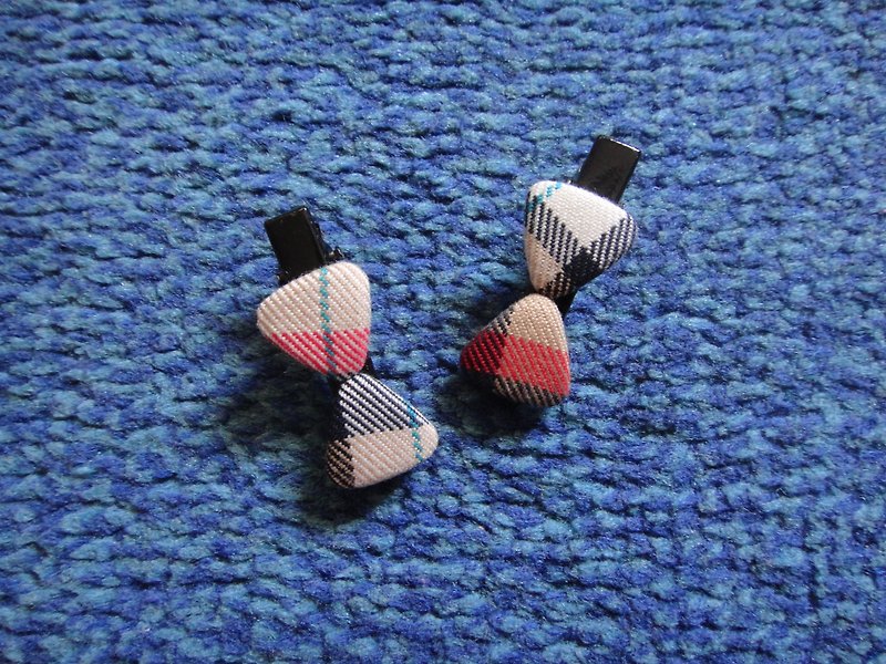 Red check blue pattern button duckbill short clip TTAMBZ44 - Hair Accessories - Cotton & Hemp Khaki