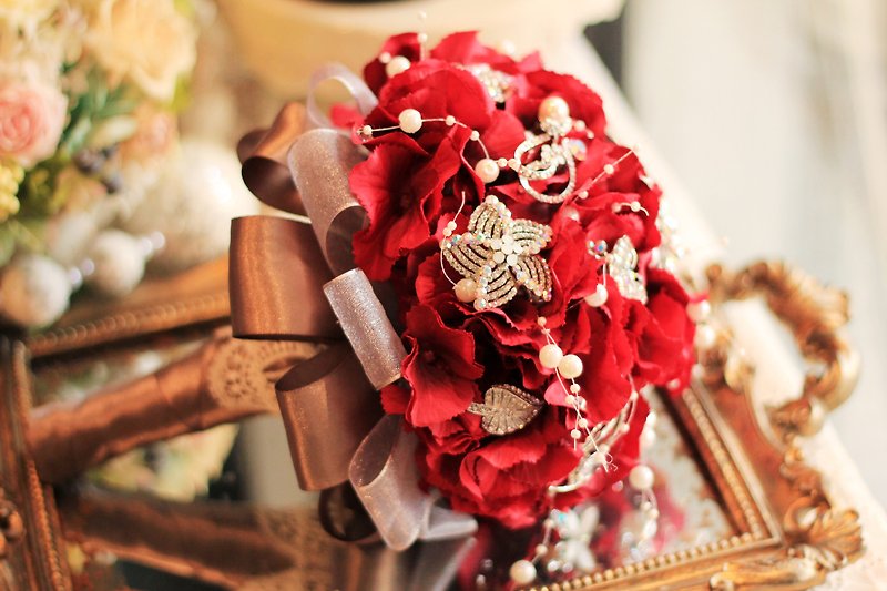 Jewelry Bouquet [Imitation Flower Series] Rhinestone/Crystal/Pearl - อื่นๆ - วัสดุอื่นๆ สีแดง