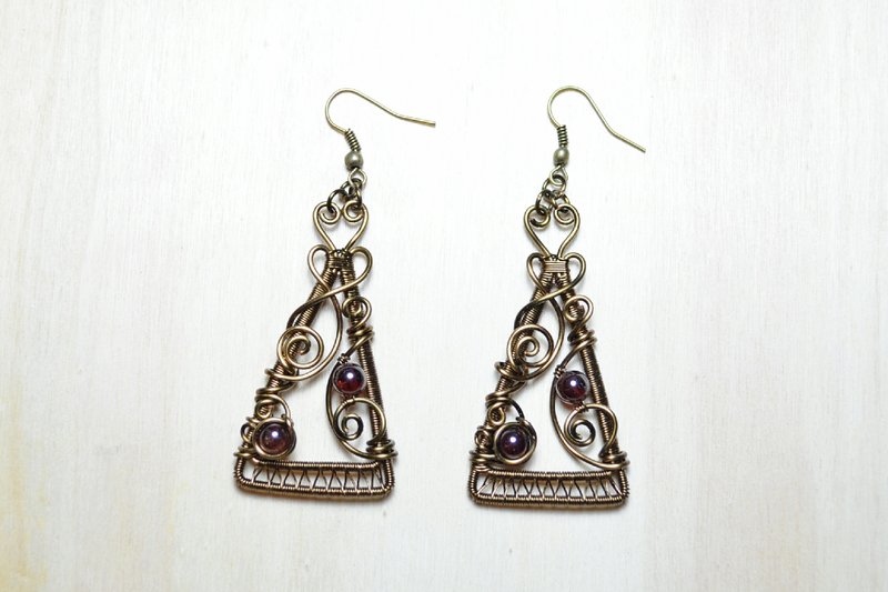 Winding process Garnet Earrings - Hand / wire / Crystal / Copper - Earrings & Clip-ons - Gemstone Brown