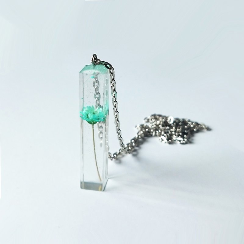 Mirror square column epoxy necklace - lake green star chrysanthemum - สร้อยคอ - พลาสติก สีเขียว