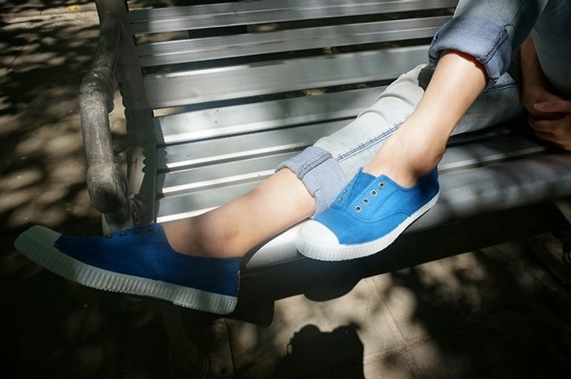 Victoria Spanish National Handmade Shoes - Royal Blue FRANCIA - รองเท้าลำลองผู้หญิง - ผ้าฝ้าย/ผ้าลินิน สีน้ำเงิน