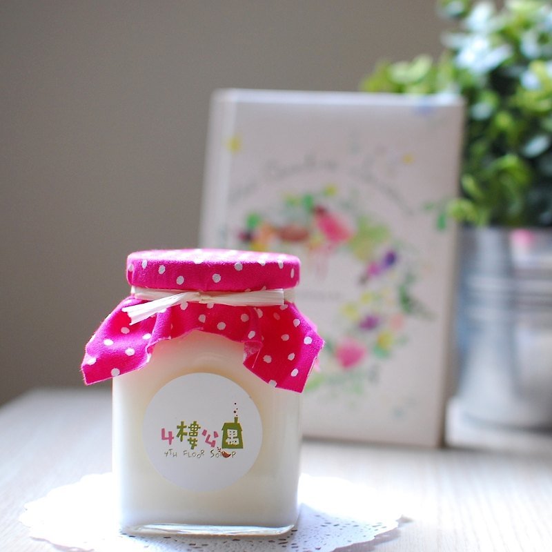 4th floor apartment. Natural essential oils Soy Candles garden walk [180 grams]. Exchange gifts. birthday gift. Valentine's Day present - Candles & Candle Holders - Wax Pink