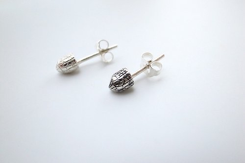 Joy Tang Jewelry Studio 森林裡的謎之小尖塔 純銀耳環(一對)silver925