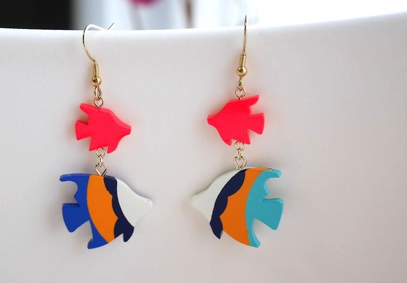 Angelfish earrings - ต่างหู - พลาสติก หลากหลายสี