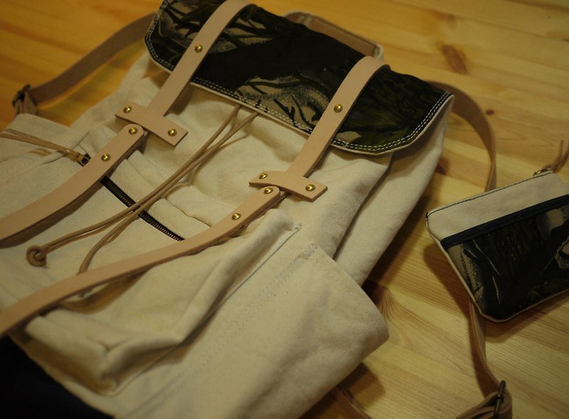 ★ ★ out of print after forest camouflage unique Canvas backpack rucksack - กระเป๋าแมสเซนเจอร์ - หนังแท้ ขาว