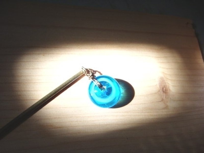 柚子林琉璃 - 髮簪 - 甜甜圈的悸動 (淺海藍) - 髮飾 - 玻璃 藍色
