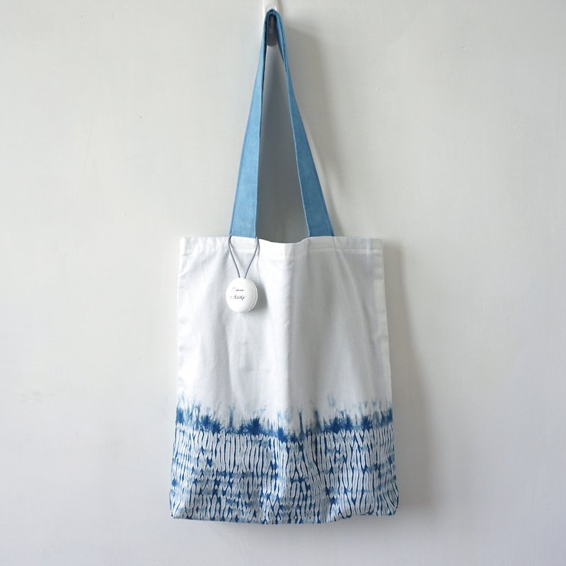 S.A x Straw, Indigo dyed Handmade Abstract Pattern Tote Bag - Messenger Bags & Sling Bags - Cotton & Hemp White