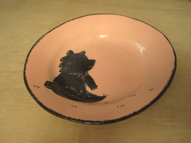 DoDo Handmade Whispers. Animal Silhouette Series-Black Bear Disc (Pink) - Plates & Trays - Pottery Pink