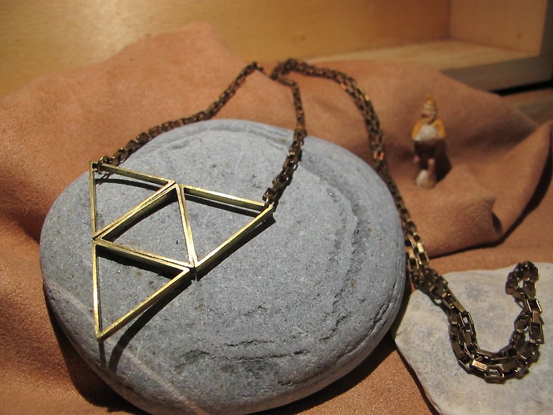 Triangle 1 / manual Bronze Necklace (long training) - Other - Other Metals 