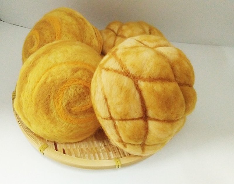 miniyue 超吸睛 羊毛氈 波羅麵包零錢包/收納包(附掛繩) 台灣製造 全手工 - 其他 - 羊毛 橘色