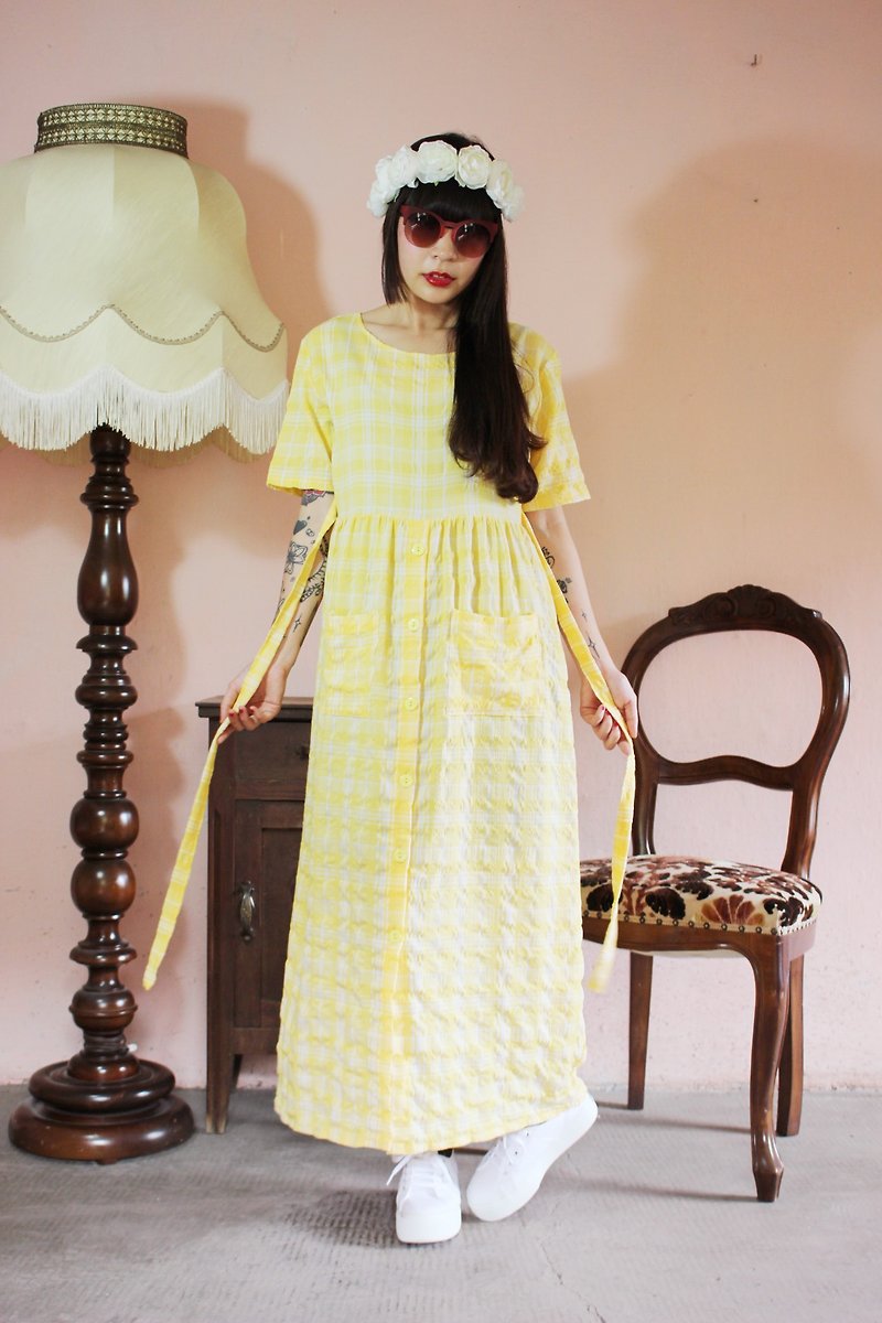 F1030 (Vintage) waist straps attached yellow plaid short-sleeved white vintage dress (wedding / picnic / party) - One Piece Dresses - Other Materials Yellow