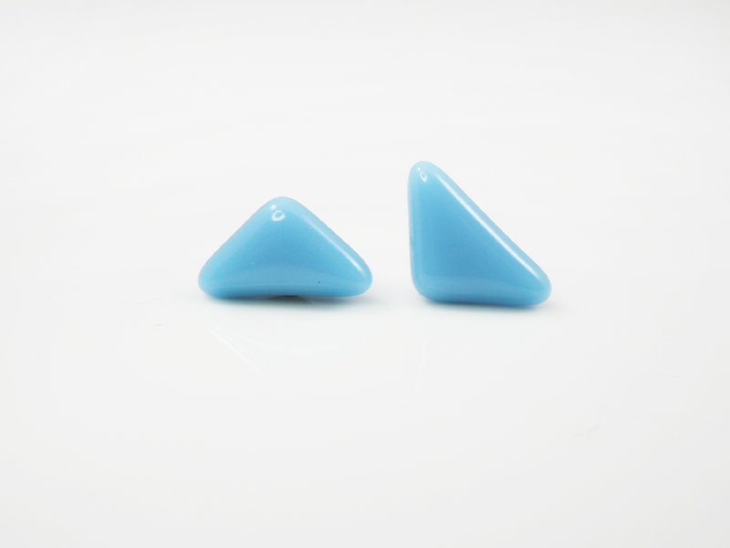 三角型手工琉璃耳環-亮藍 - 耳環/耳夾 - 玻璃 藍色