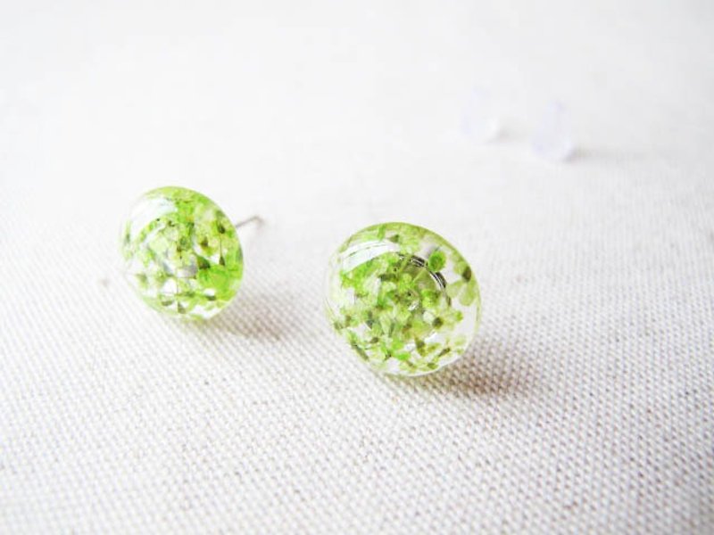 * Rosy Garden * green Queen Annes lace flower resin earrings - ต่างหู - วัสดุอื่นๆ สีเขียว