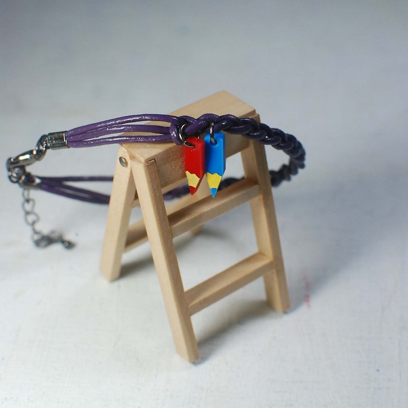 文具控 色鉛筆[紅藍搭]小牛皮手鍊 [畢業禮物 生日禮物] - 手鍊/手環 - 壓克力 紫色