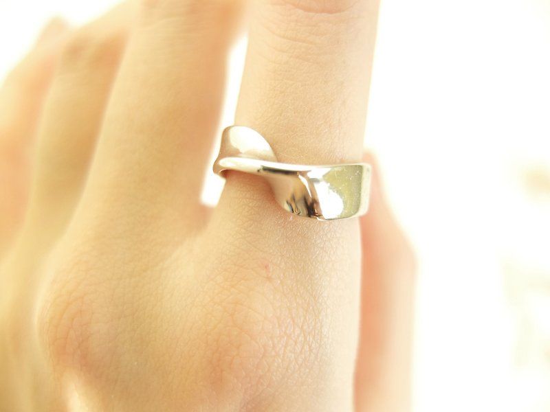 [Swivel Ring] Simple three-dimensional ring/all handmade sterling silver - General Rings - Other Metals 