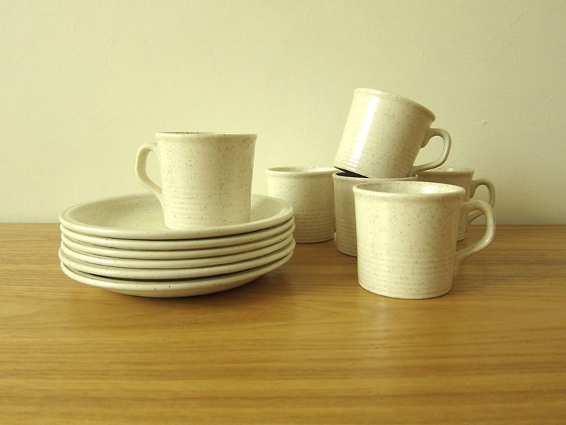 British JT plain white cups and plates (set of six cups six) - Mugs - Other Materials White