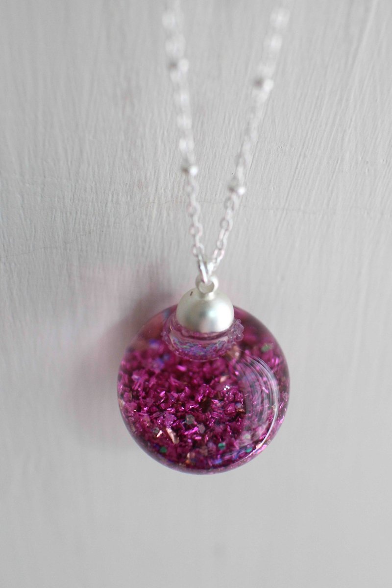 Elegant peach red mineral glass ball necklace 【scattered stars】 - Necklaces - Glass Red