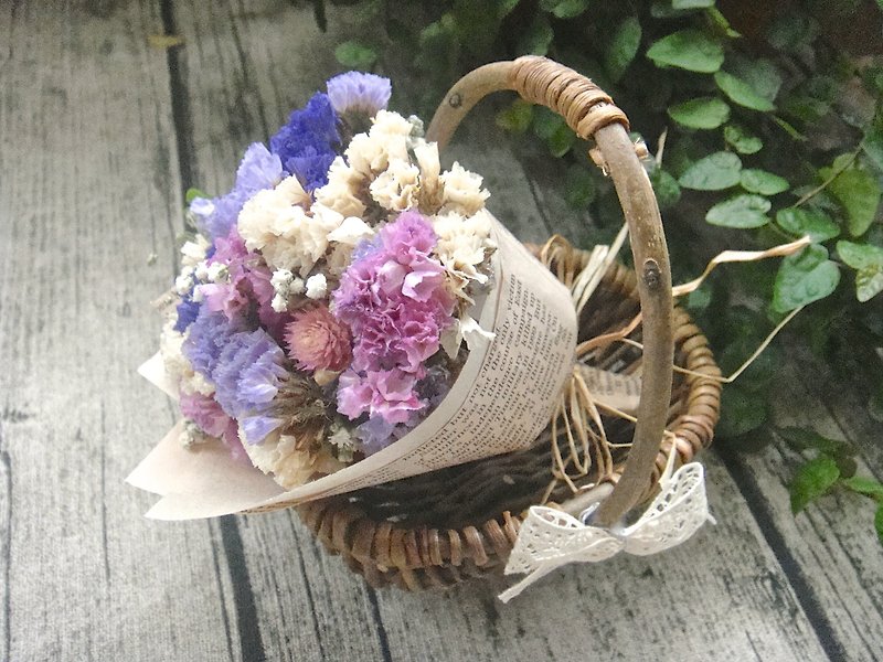 Masako cute wind dry flower mini rattan basket small bouquet (including rattan basket) - ตกแต่งต้นไม้ - พืช/ดอกไม้ สีน้ำเงิน