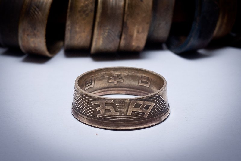 ヒッピーレ重機を作るための手作りの日本の青銅のお金の指輪 - リング - 金属 ゴールド