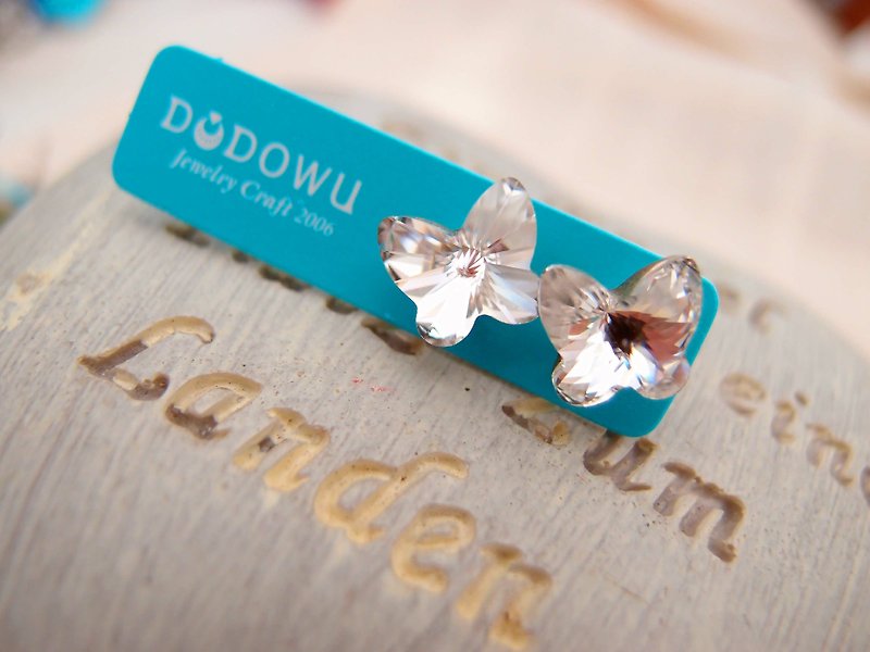 《DODOWU手作輕珠寶》【奧地利水晶※蝴蝶鑽耳環】 - 耳環/耳夾 - 其他材質 白色