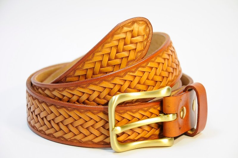 【Mini5】Hand-carved woven belt (Brown edge) - เข็มขัด - หนังแท้ 