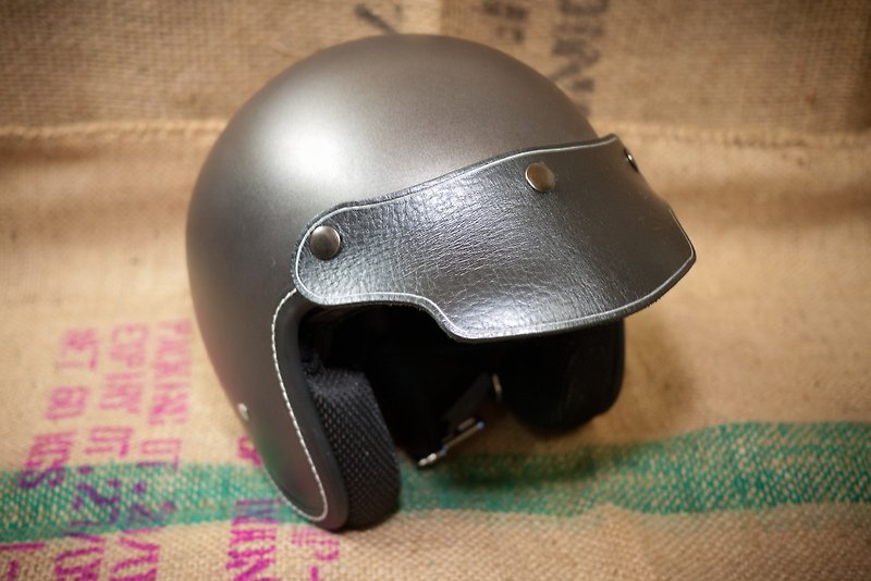 Handmade leather hard hat caps and three buttoned safety helmets. - อื่นๆ - หนังแท้ สีดำ