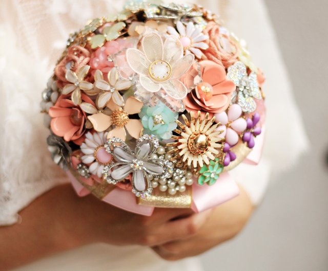 Handmade Crystal Flowers Bouquet