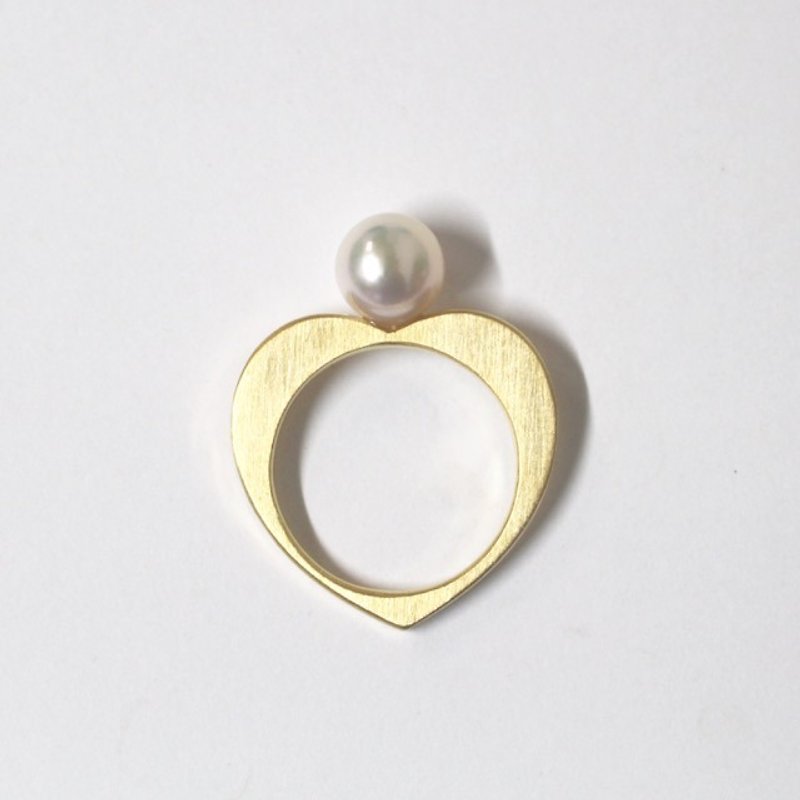 Akoya pearl heart ring (Gold color) - แหวนทั่วไป - เครื่องเพชรพลอย สีทอง