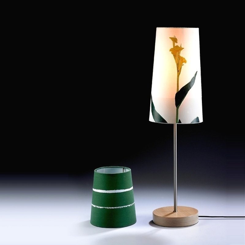 TAISO台湾アートテーブルランプグループ～台湾蓮華 - 照明・ランプ - その他の素材 多色