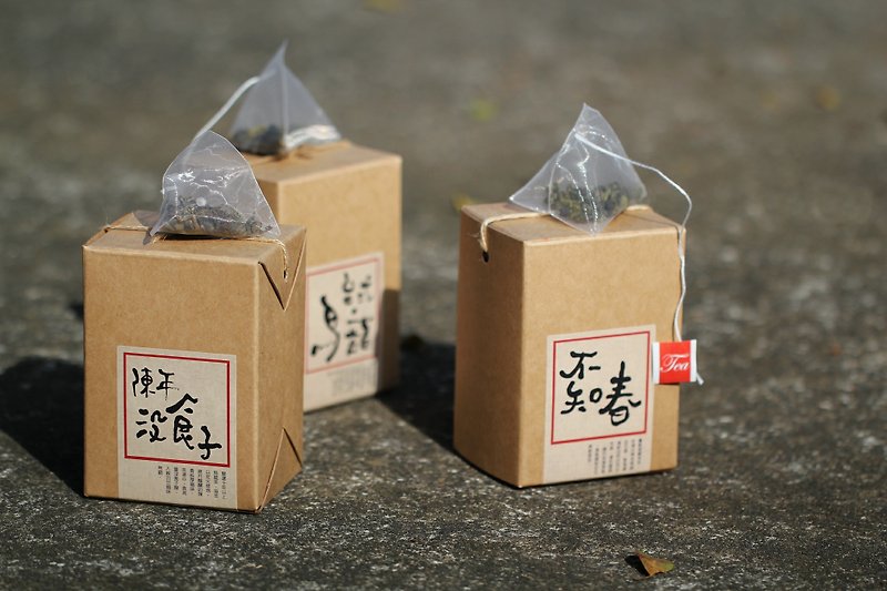 簡單喝好茶-不知春 tea bag x 10包入 - 茶葉/茶包 - 植物．花 金色