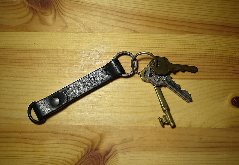 小島黑款鑰匙圈 KEYCHAIN BLACK EDITION (SMALL SIZE) - 鑰匙圈/鎖匙扣 - 真皮 黑色