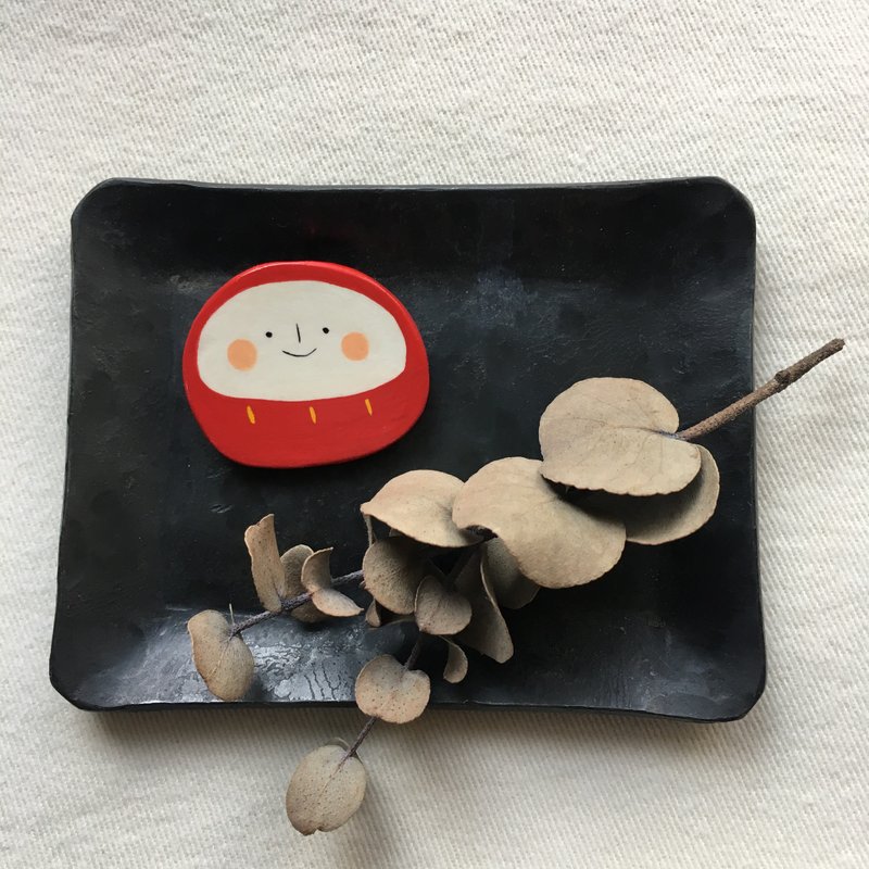 だるまちゃん　ブローチ - 胸針 - 黏土 紅色