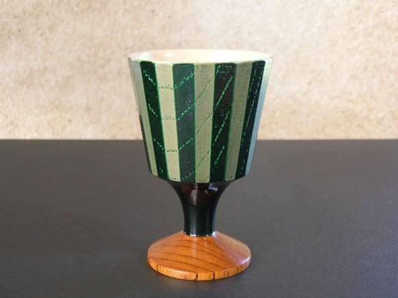 Goblet 24 angle green stripes - ถ้วย - ไม้ สีเขียว