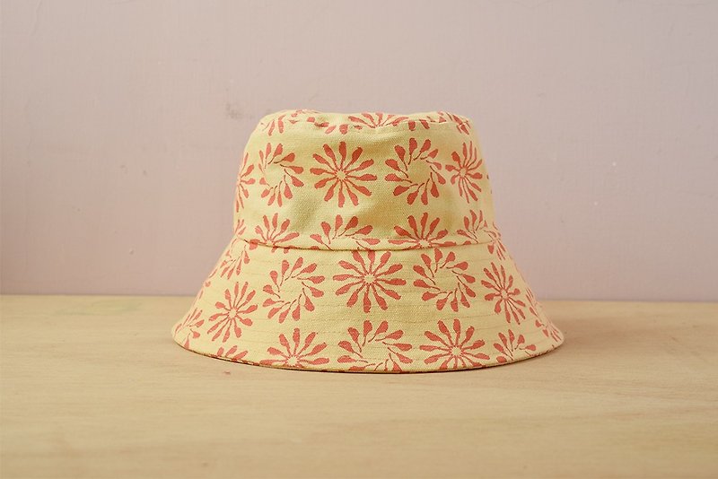 Sun hat - Hats & Caps - Other Materials 