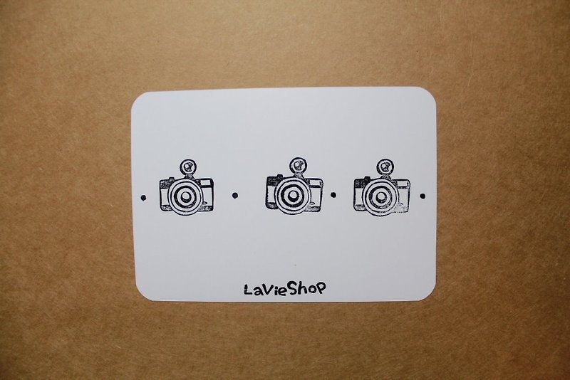 【LaVieShop＊手作雜貨】相機排排站 魚眼相機．手工刻印明信片/卡片．高質感防水相紙 - 卡片/明信片 - 紙 白色