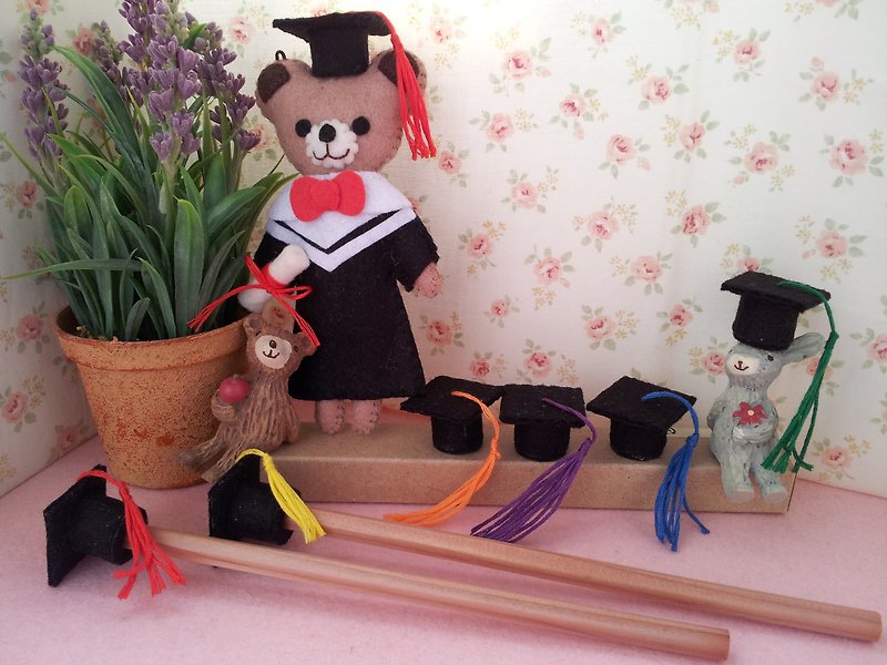 Graduation Bachelor Hat Pen Set - ตุ๊กตา - วัสดุอื่นๆ 