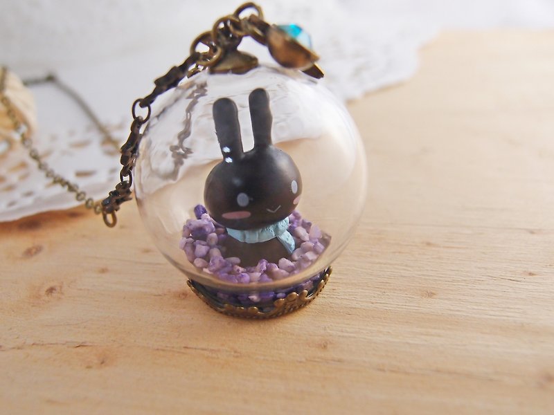 Dream Crystal Ball [103] Bronze x Happy Bubble House-Black Long-Eared Rabbit x Stars x Rhinestones x Long Necklace - Long Necklaces - Other Materials Multicolor