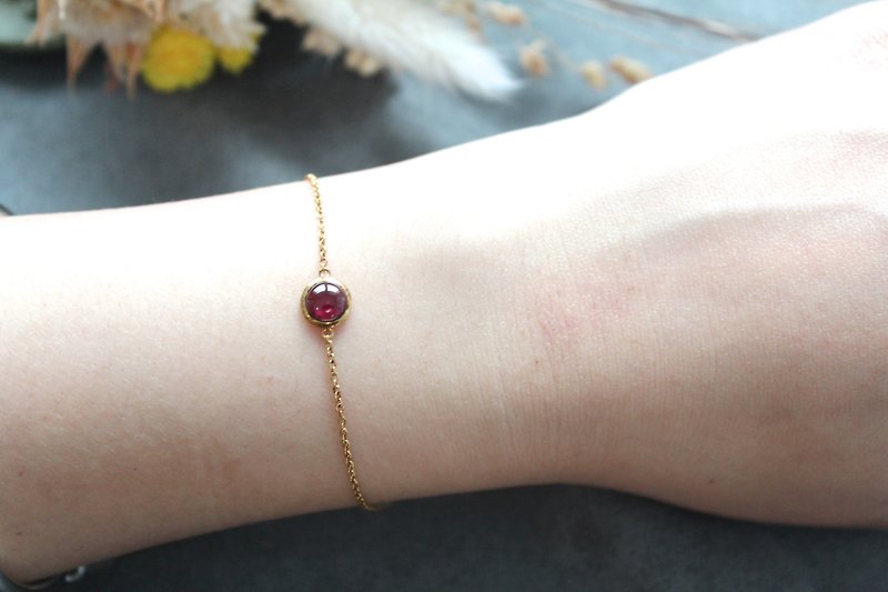 (Limited) One month birthstone -925 red garnet bracelet silver gilt temperament - Bracelets - Gemstone Red