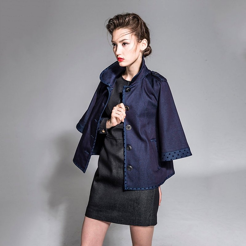 短版寬袖斗篷外套-深藍 NOVI 單寧 - 女大衣/外套 - 其他材質 藍色