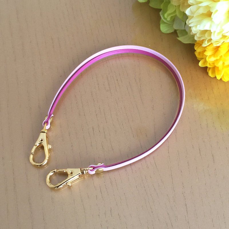 Two-tone color Leather strap (VividPink and PalePink)  - Clasps : Gold - พวงกุญแจ - หนังแท้ สึชมพู