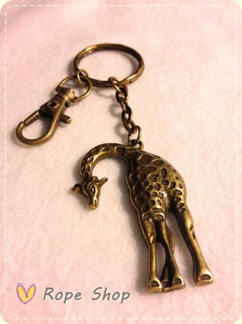 Giraffe. Vintage bronze color key ring - Other - Other Metals 
