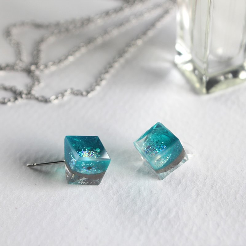 Where The Sky Drops Into The Sea / ICE CUBE resin earrings - Single - Earrings & Clip-ons - Resin Green