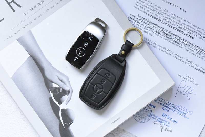 BENZ vegetable tanned leather hand-stitched key cover/GLC/GLA/C300 - ที่ห้อยกุญแจ - หนังแท้ 