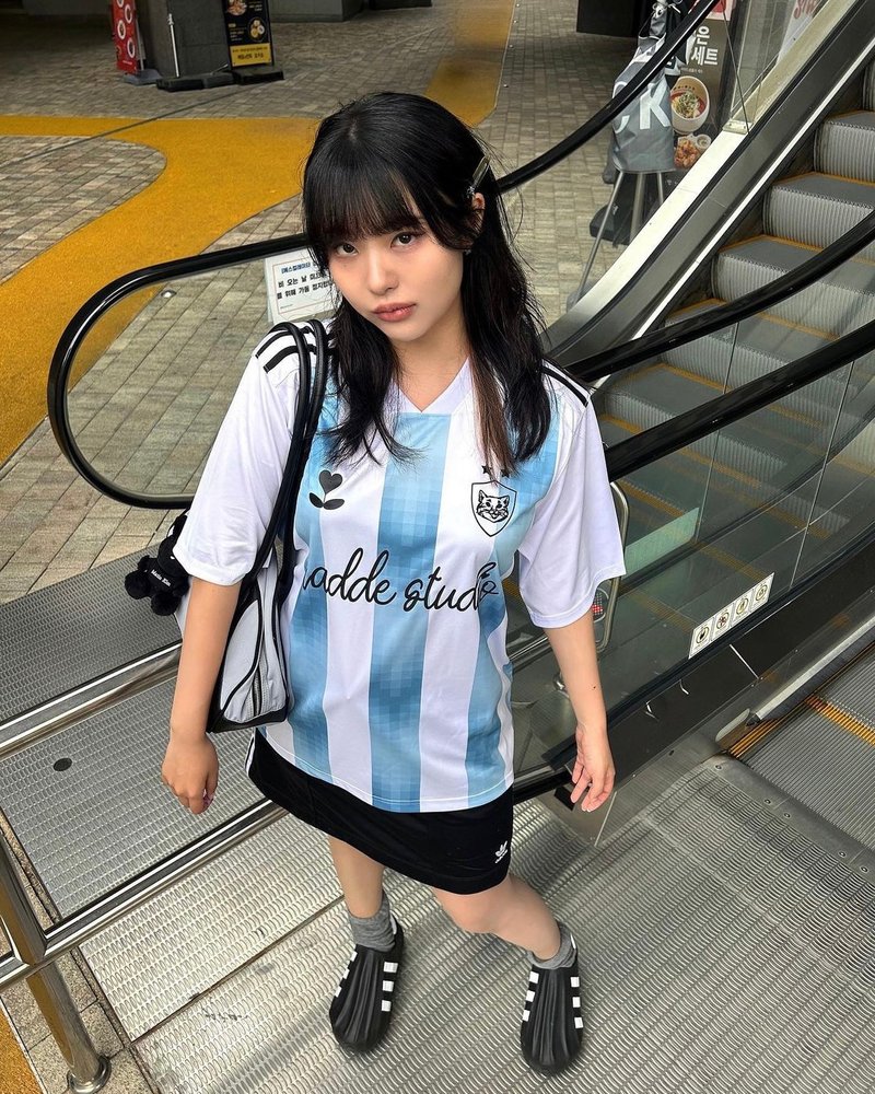 CATS FOOTBALL CLUB UNIFORM SKYBLUE - 帽T/大學T - 棉．麻 