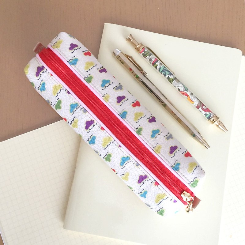 Pen Case with Japanese Traditional pattern, Kimono - กล่องดินสอ/ถุงดินสอ - วัสดุอื่นๆ ขาว