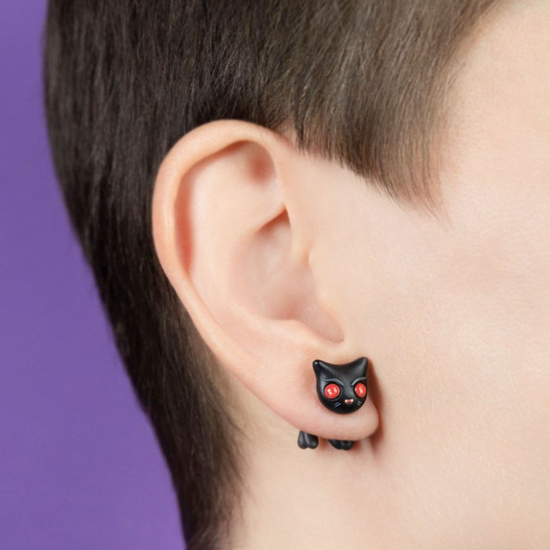 Mothman Cat Earrings - Cute Jewelry for Cat Lovers - Handmade Art - 耳環/耳夾/耳骨夾 - 其他材質 黑色