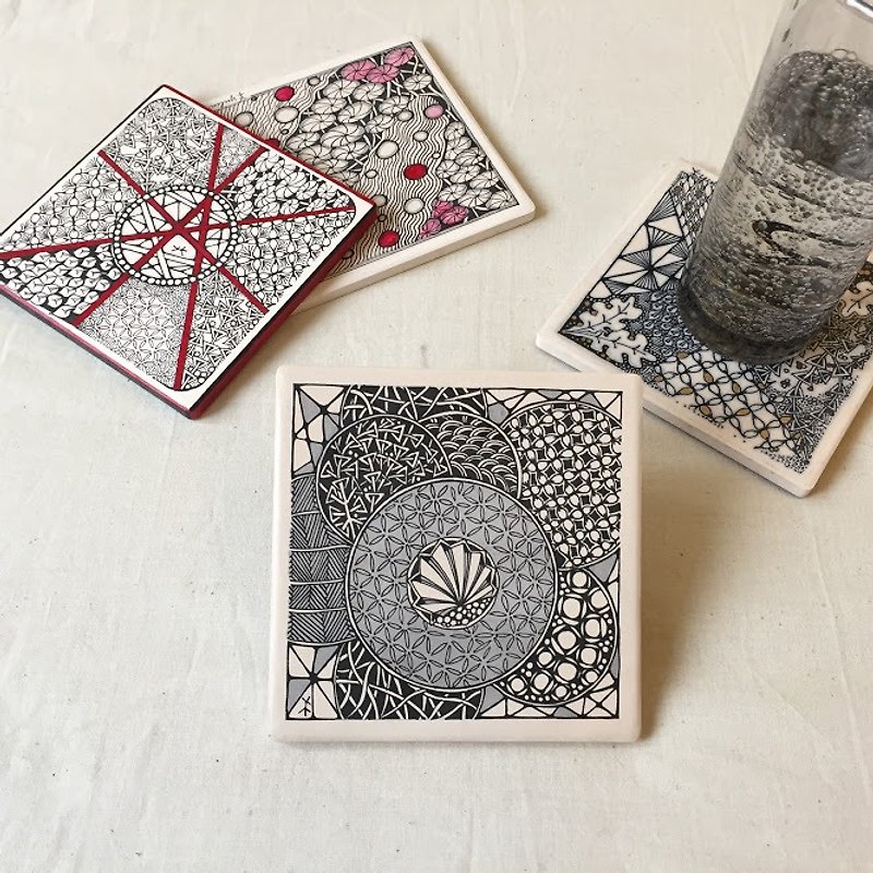 Ceramic Tangles Coaster/ Hand-Drawing/ Multi Rounds in Grey - Coasters - Other Materials Gray