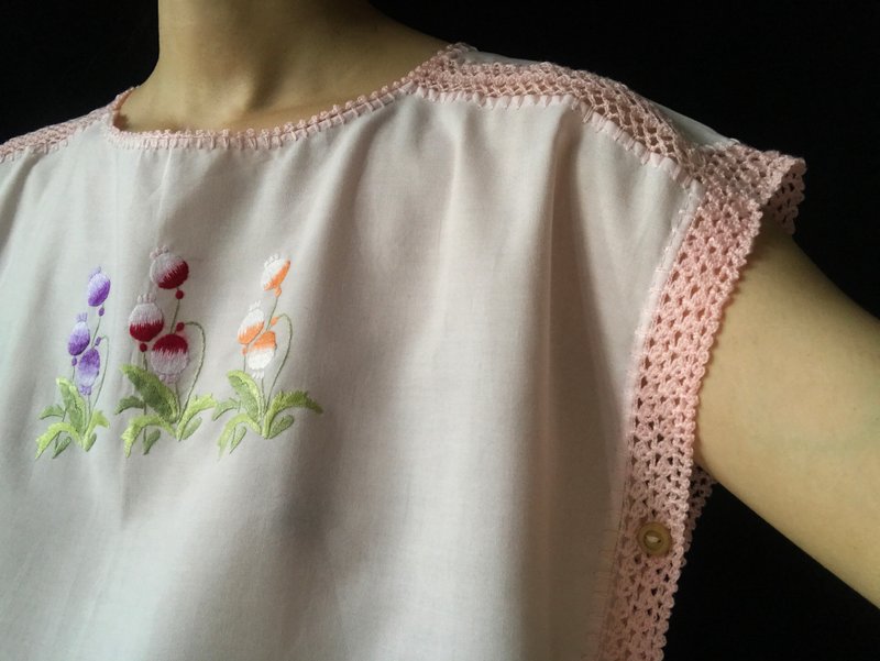 刺繡鉤針短袖上衣 - 女上衣/長袖上衣 - 棉．麻 