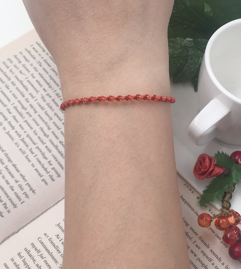 Braided bracelets can be customized and freely matched with colors. Red line bracelets, hand ropes, surf ropes, boys - สร้อยข้อมือ - เส้นใยสังเคราะห์ สีแดง